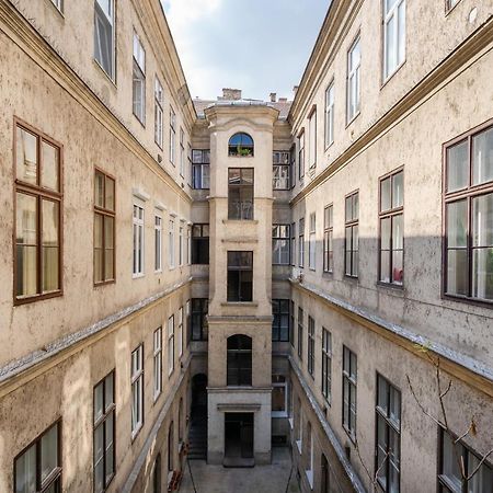 Lonyay Grand Central Budapeszt Zewnętrze zdjęcie