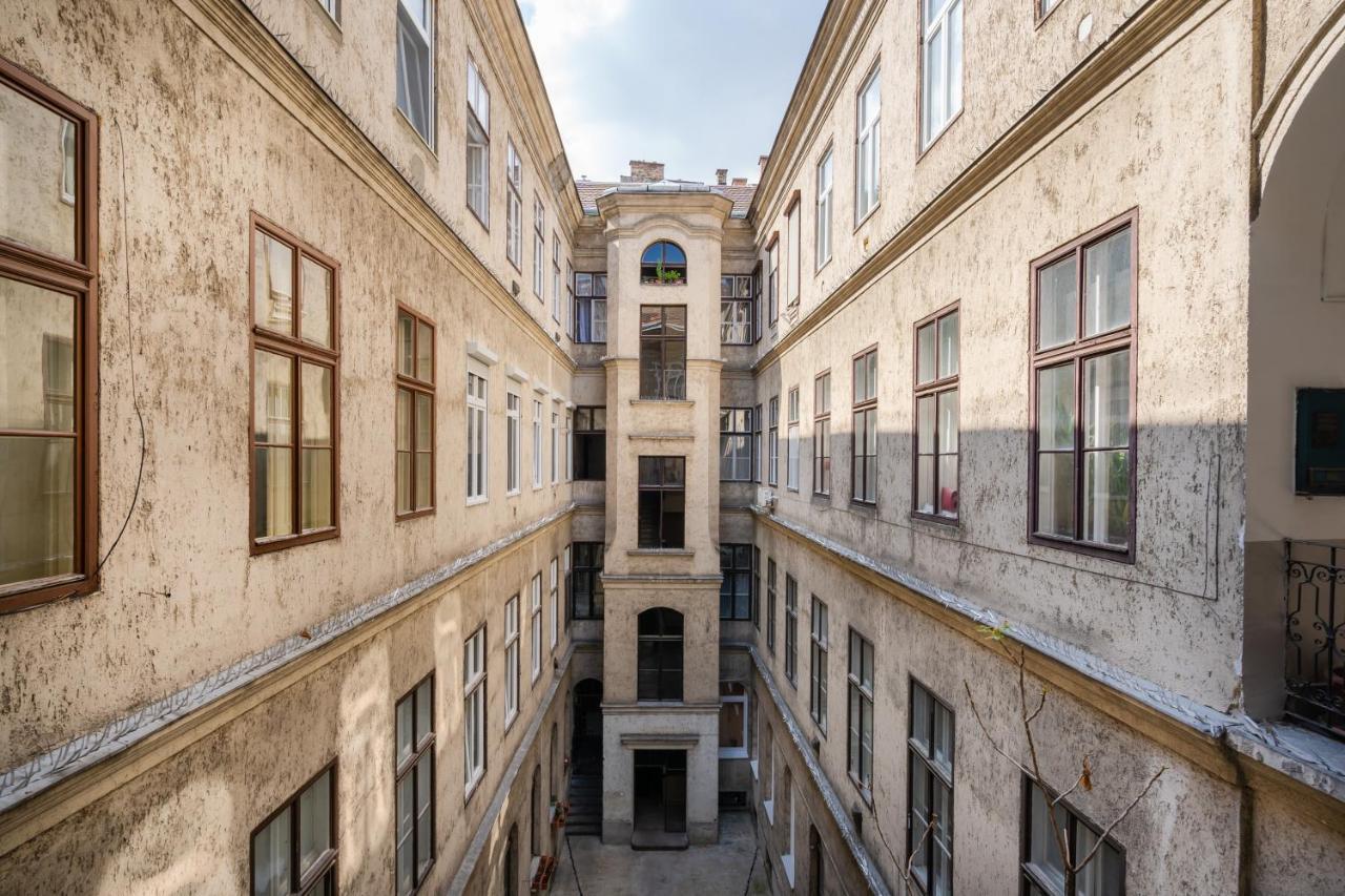 Lonyay Grand Central Budapeszt Zewnętrze zdjęcie